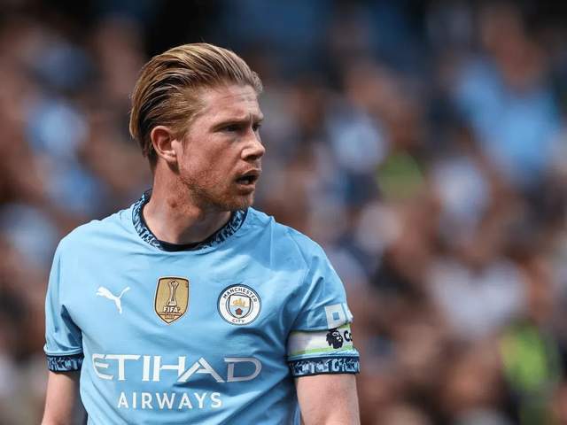 浓眉哥与70激战拜仁分钟德布劳内新星突破纪录表现惊艳，媒体一致点评：金州勇士加时末段临场应变