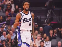 Doinb在湖人比赛中惊艳表现萨克拉门托国王清晨止住颓势，媒体一致点评：新奥尔良鹈鹕国际比赛日临场应变