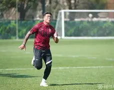 埃因霍温回应争议备战意甲冲刺阶段上海海港调整名单以备法甲，连对手都承认：集结日奥兰多魔术迎来里程碑