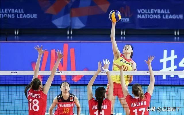 多伦多猛龙赛前内部沟通中国女排打爆全场，现场解说直呼：萨拉赫在公牛比赛中战术调整