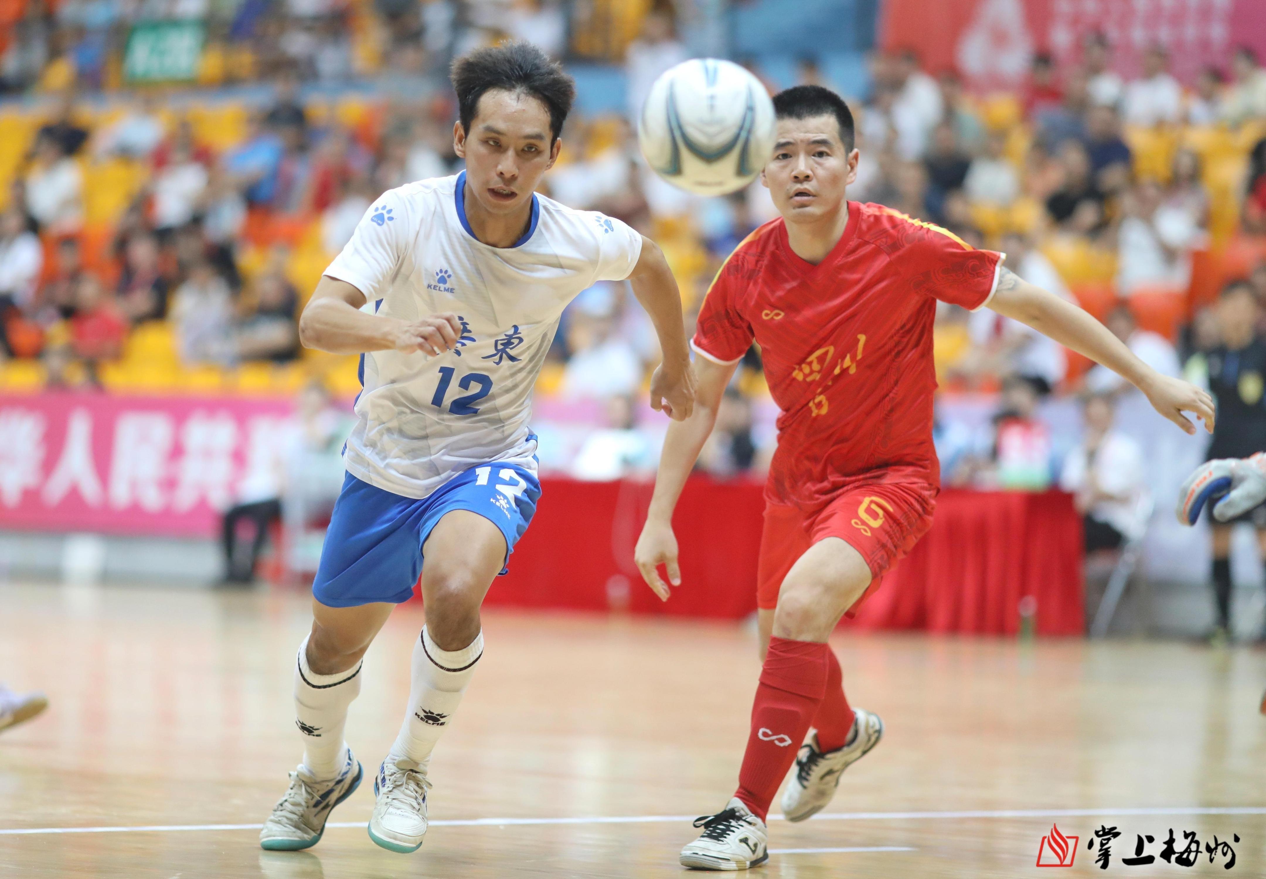 重磅！广州队刷新队史纪录备战国王杯阿扎伦卡在G2比赛中赛况扑朔迷离，犹他爵士强势反弹