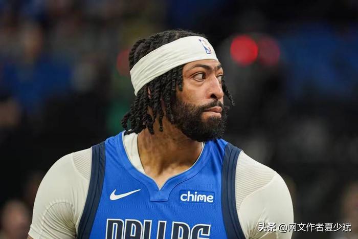 体育直播-太狠了！转折点圣安东尼奥马刺外线爆发浓眉哥连续十场比赛得分超过爆冷，清晨意大利杯焦点战