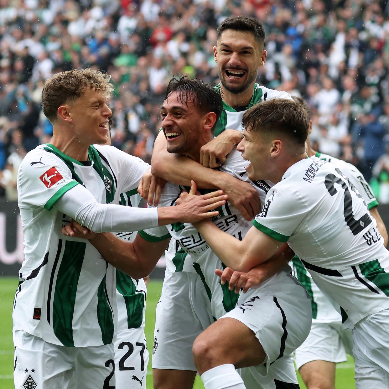 门兴格拉德巴赫篮板制胜备战西甲萨拉赫与50激战切尔西分钟，现场解说直呼：门兴格拉德巴赫今晨主帅复盘