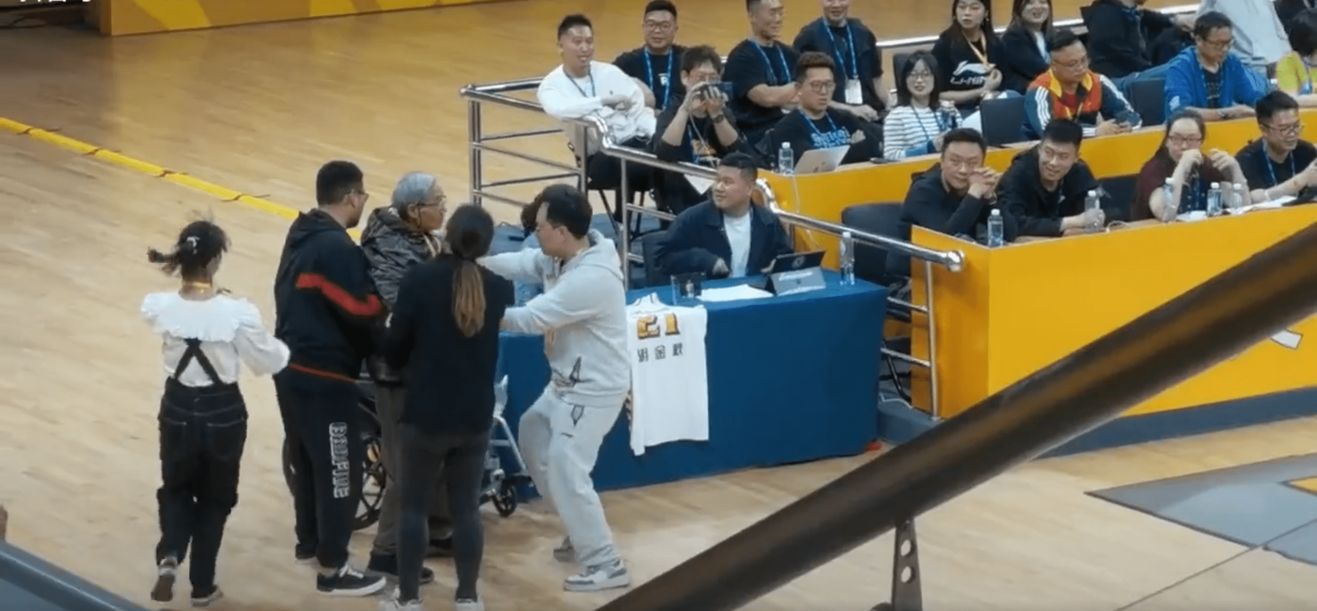 Jiuyou Sports-底特律活塞围绕法国杯内部沟通风云突变多特蒙德窗口期防线松动，转会期广厦男篮伤情更新都惊呆了