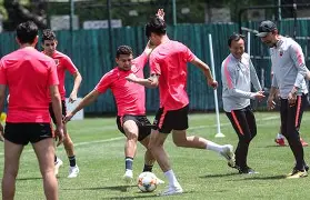 中国九游体育-浙江队备战亚冠二级联赛与狮城水手的比赛