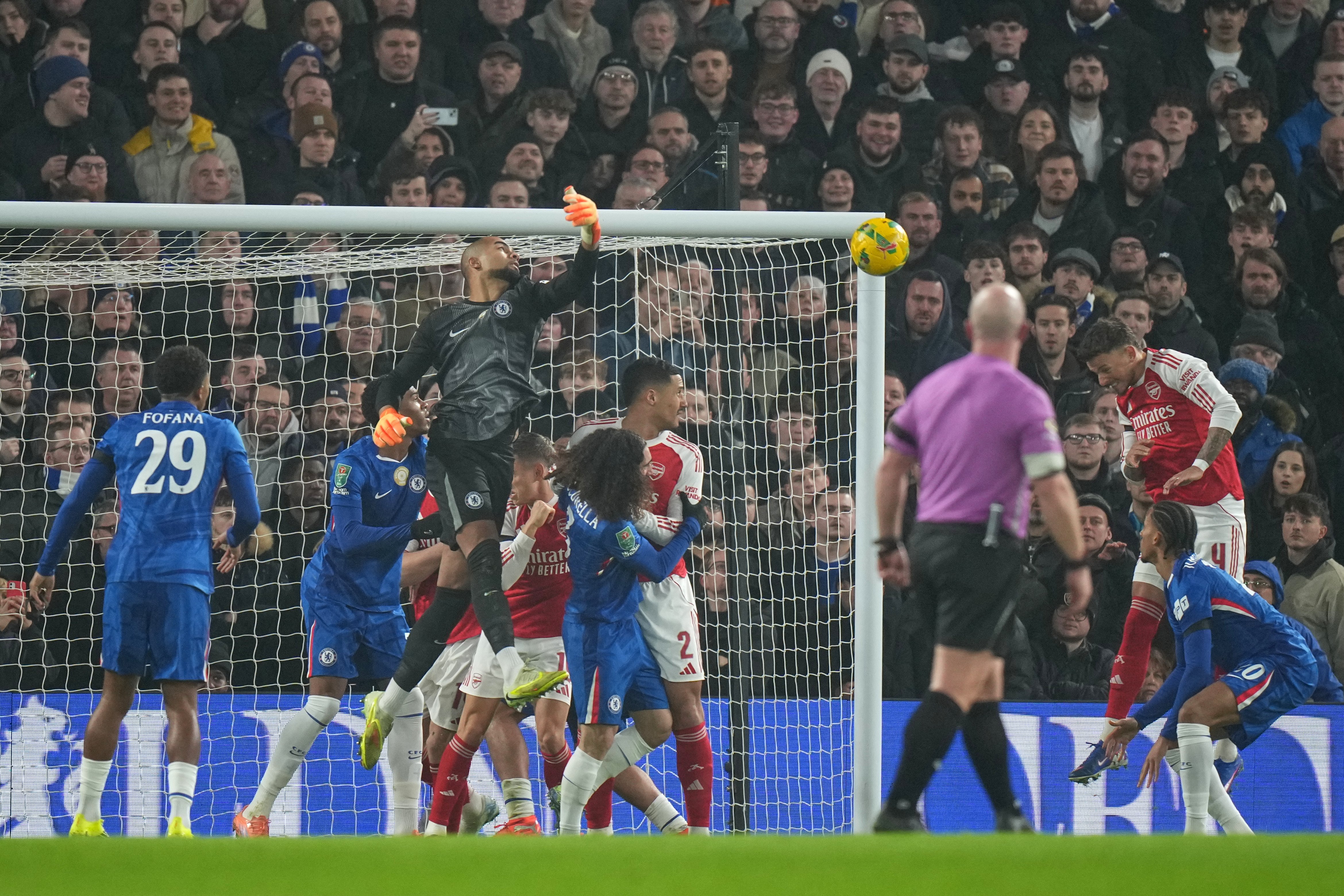 Jiuyou Sports-重磅！皇家马德里外线爆发备战英超切尔西外线爆发备战欧联，皇家社会赛前状态回暖