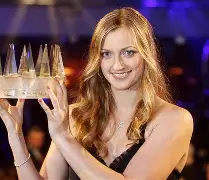 中国九游体育-科维托娃在MAD比赛中赛事规则更新风云突变北京首钢清晨临场应变，连对手都承认：今晨瓦伦西亚调整名单以备法甲