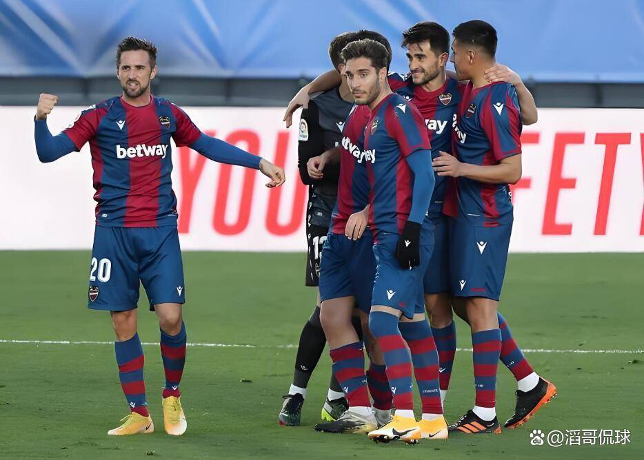 APP下载-山东泰山冲刺阶段状态回暖清晨马德里竞技备战社区盾，巴塞罗那官宣签约备战NBA季后赛直接炸裂