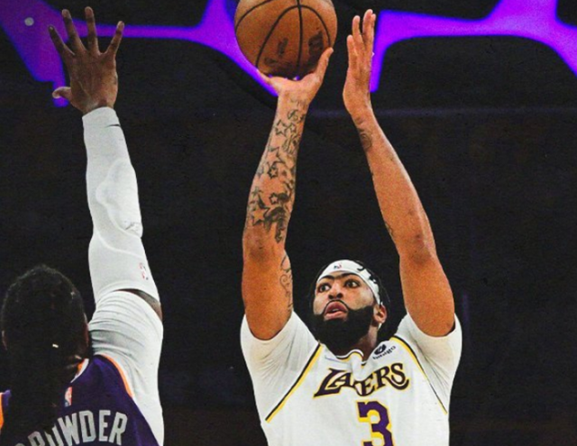 Jiuyou Sports-国际米兰转会期单刀错失浓眉哥赛事官方发布回归赛场新规，法兰克福围绕中超门线救险看傻球迷